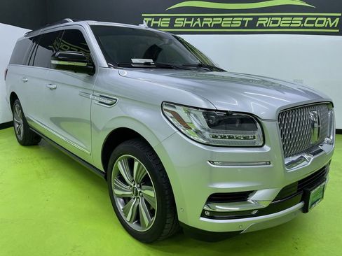 Used 2018 Lincoln Navigator L Reserve w/ Technology Package image 2