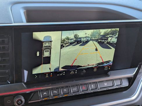 Used 2025 Chevrolet Silverado 1500 High Country image 28