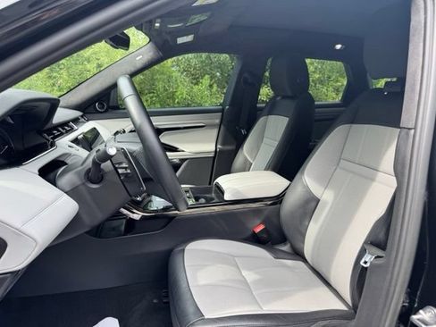 Used 2023 Land Rover Range Rover Evoque R-Dynamic SE AWD/4WD image 10