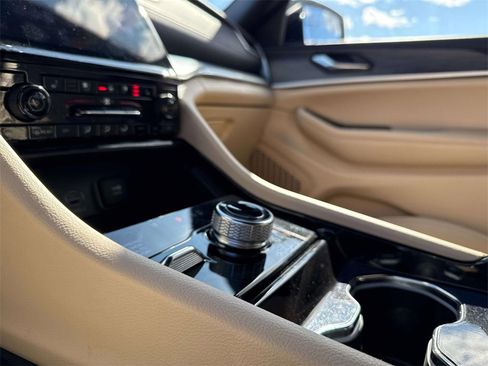 Used 2023 Jeep Grand Cherokee Limited w/ Luxury Tech Group II image 23