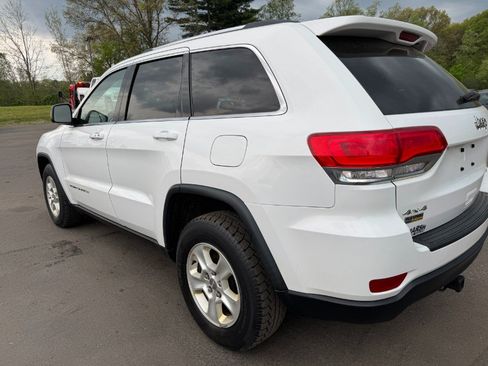 Used 2015 Jeep Grand Cherokee Laredo AWD/4WD image 10