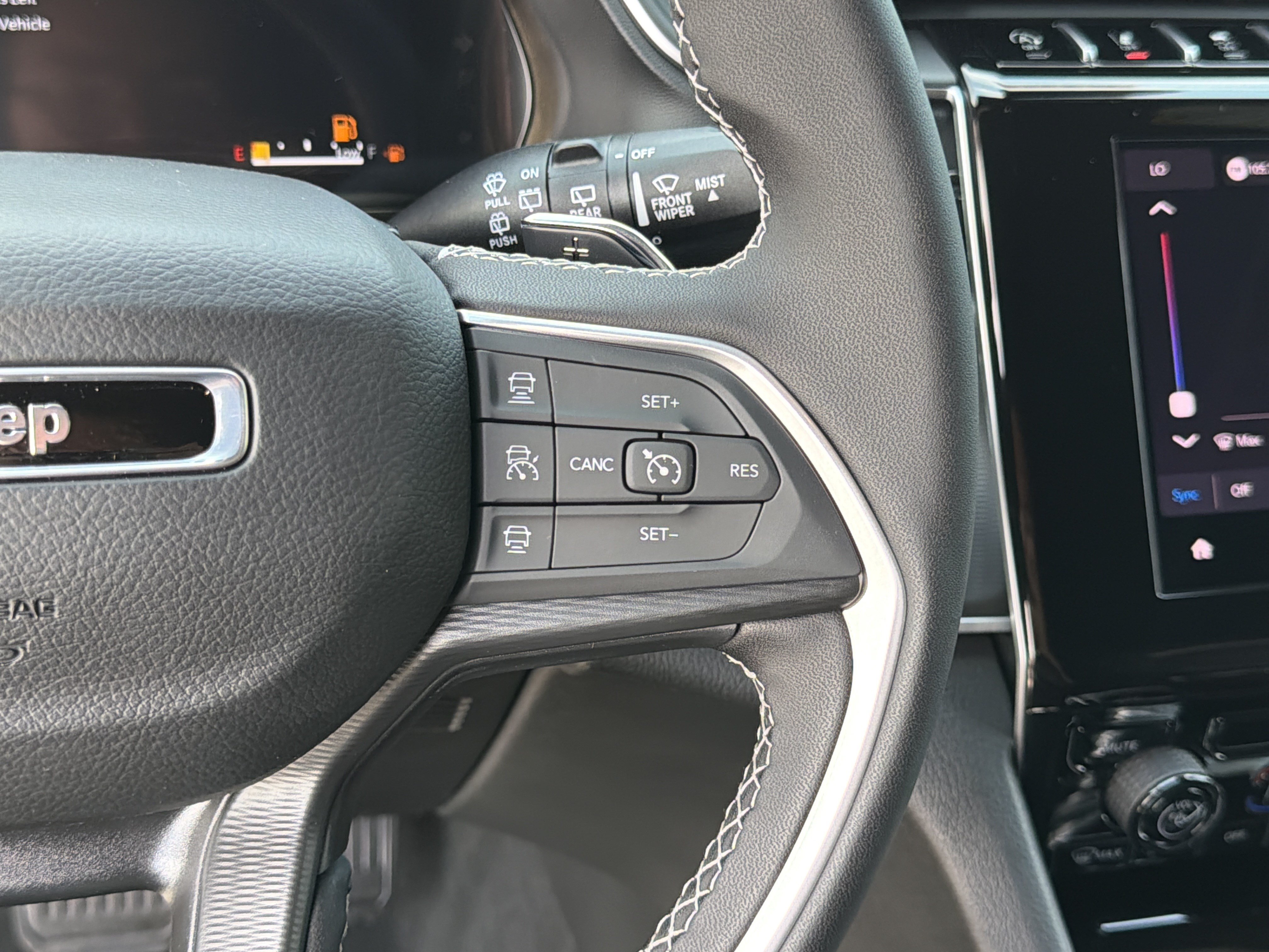 New 2026 Jeep Grand Cherokee Laredo RWD image 30