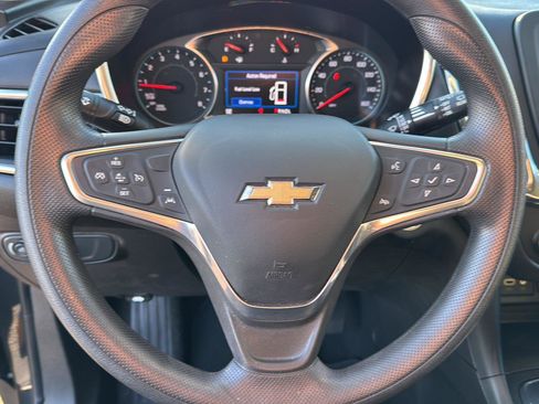 Used 2023 Chevrolet Equinox LT image 17