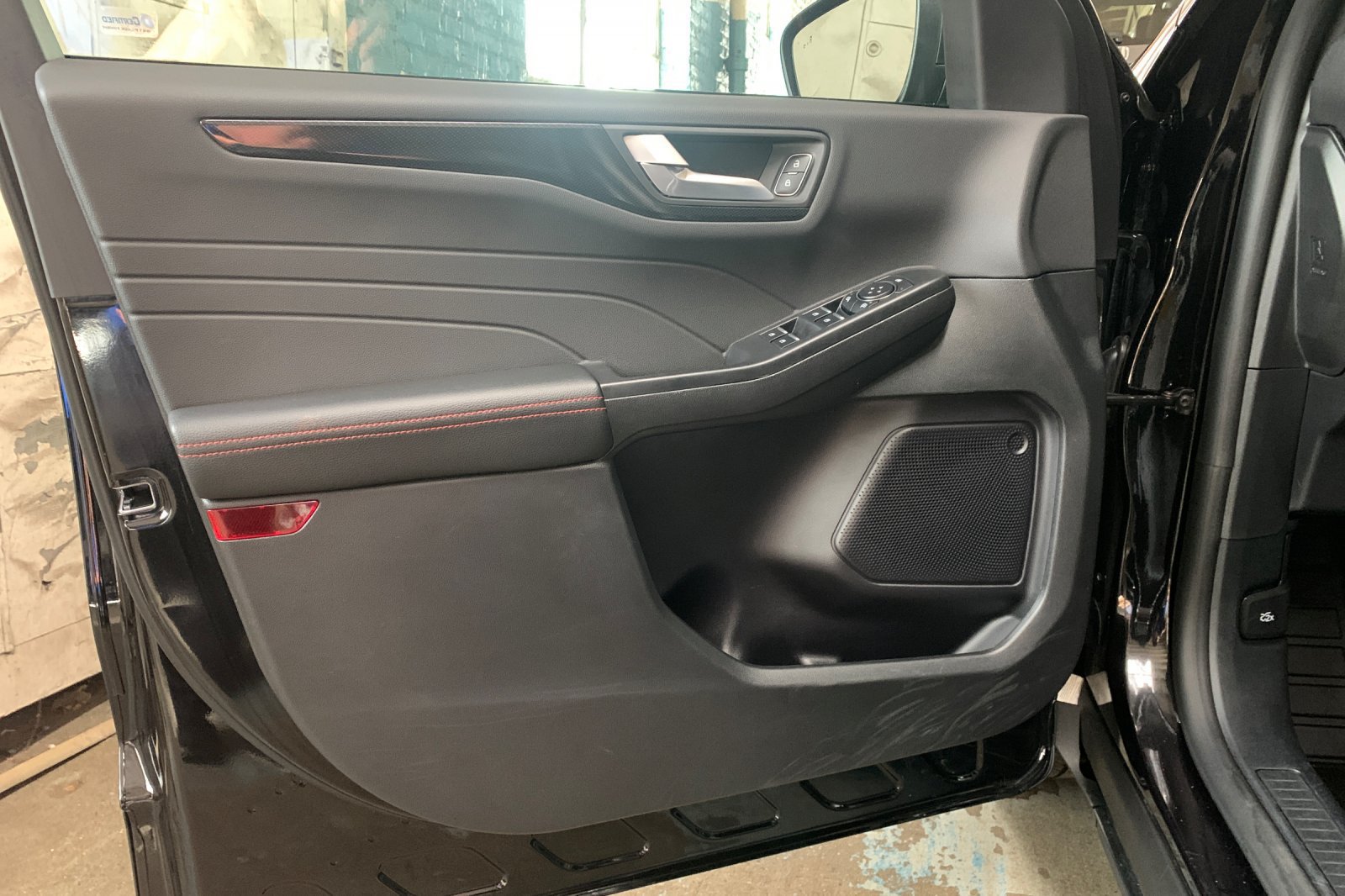 Used 2026 Ford Escape ST-Line AWD/4WD image 11