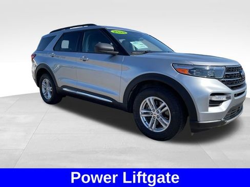 Used 2020 Ford Explorer XLT w/ Equipment Group 202A AWD/4WD image 7
