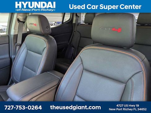 Used 2023 GMC Acadia AT4 w/ Trailering Package AWD/4WD image 7