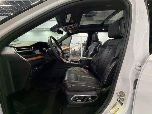 Used 2024 Jeep Grand Cherokee L Summit AWD/4WD image 11