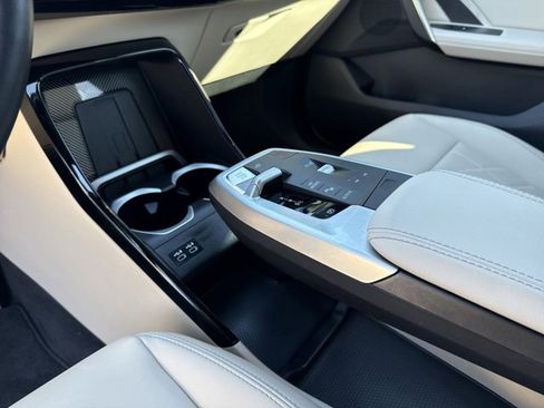 Used 2024 BMW X1 xDrive28i w/ Technology Package image 26