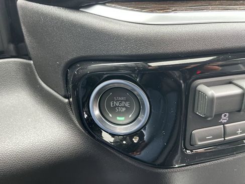 New 2026 GMC Sierra 1500 Elevation w/ Elevation Premium Package AWD/4WD image 17