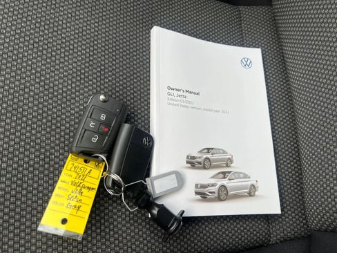 Used 2021 Volkswagen Jetta S w/ Driver Assistance Package image 10
