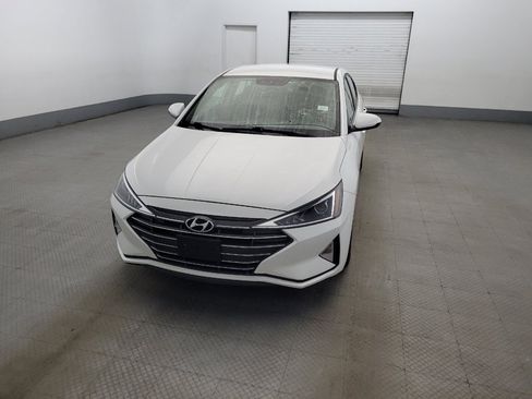 Used 2019 Hyundai Elantra SE FWD image 15