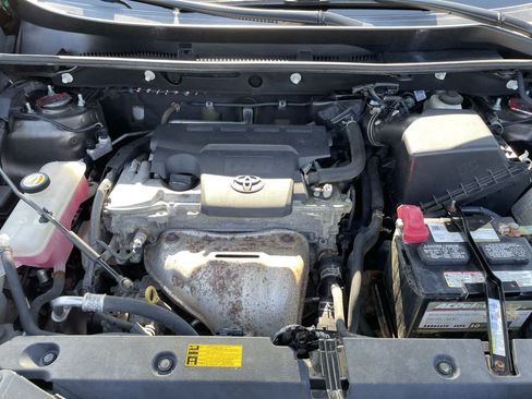 Used 2014 Toyota RAV4 Limited w/ Technology Package AWD/4WD image 34