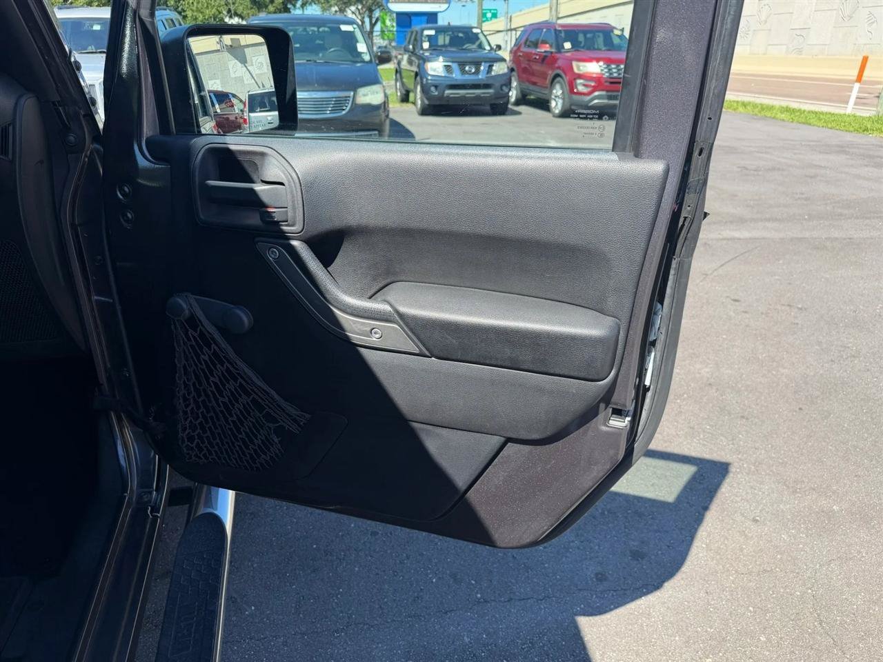 Used 2014 Jeep Wrangler Sport w/ Connectivity Group AWD/4WD image 30