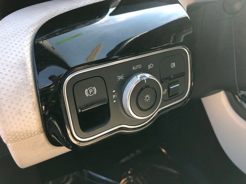 Certified 2021 Mercedes-Benz A 220 4MATIC image 15