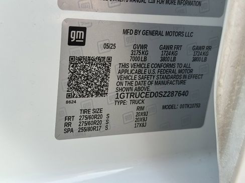 Used 2025 GMC Sierra 1500 Elevation image 26