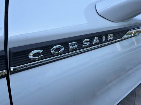New 2026 Lincoln Corsair Premiere FWD image 7