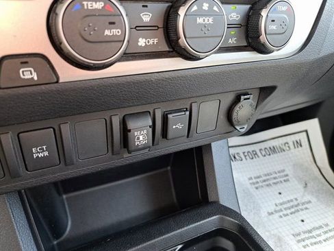 Used 2021 Toyota Tacoma SR5 RWD image 9