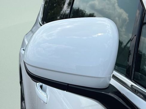 Certified 2025 Genesis GV80 3.5T Prestige AWD/4WD image 27