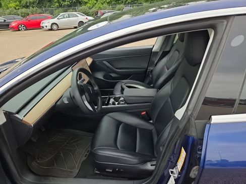Used 2020 Tesla Model 3 Standard Range Plus RWD image 4