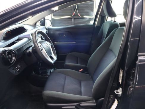 Used 2017 Toyota Prius C Two image 14