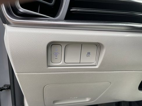 New 2025 Kia Sorento S w/ Panoramic Sunroof Package image 11