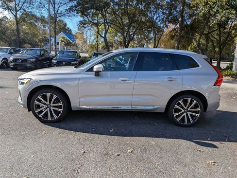 Certified 2023 Volvo XC60 B5 Ultimate w/ Climate Package image 7