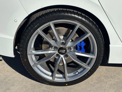 Used 2024 Volkswagen Golf R 2.0T image 30