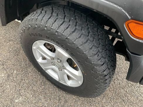 Used 2021 Jeep Wrangler Sport AWD/4WD image 9