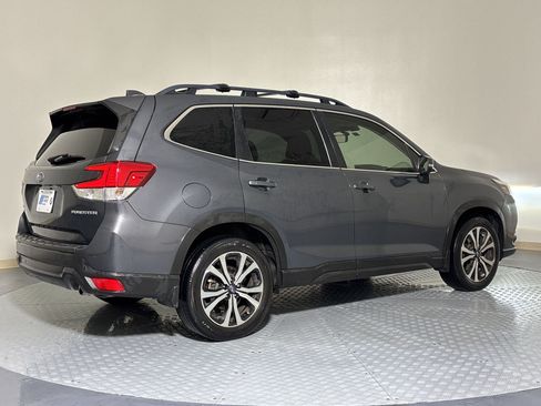 Used 2023 Subaru Forester Limited AWD/4WD image 9