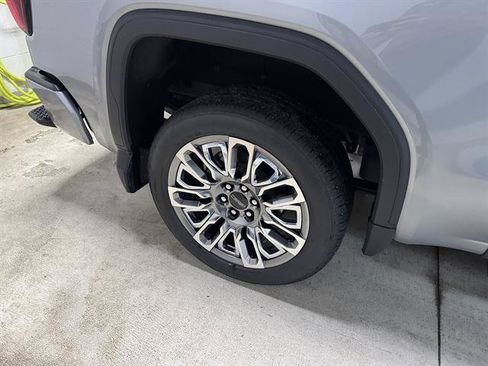 Certified 2025 GMC Sierra 1500 Denali Ultimate AWD/4WD image 8