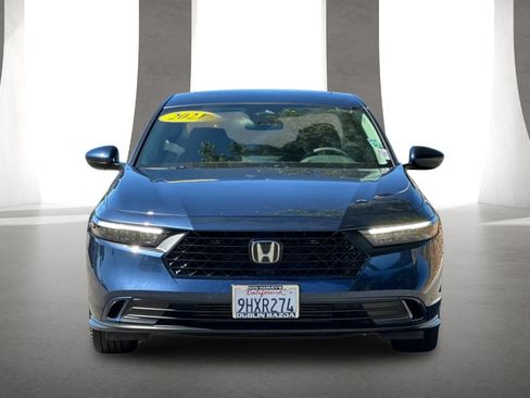 Used 2023 Honda Accord EX image 9