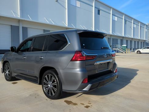 Used 2020 Lexus LX 570 4WD w/ Sport Package image 7