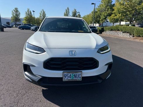 Used 2024 Honda HR-V Sport image 2