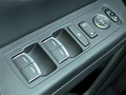 Used 2024 Honda CR-V EX-L image 25