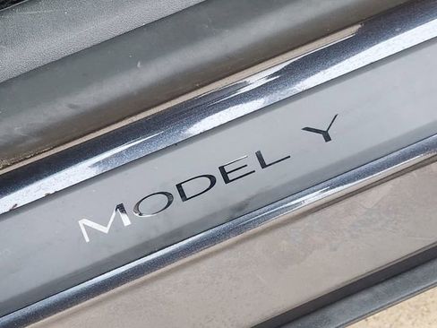 Used 2021 Tesla Model Y Performance AWD/4WD image 7