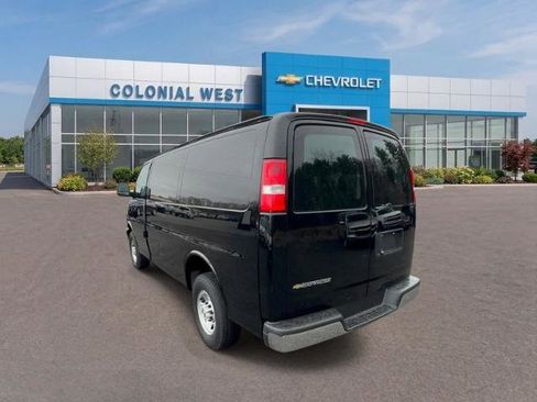 Used 2026 Chevrolet Express 2500 w/ Driver Convenience Package RWD image 3