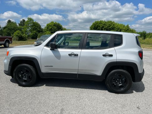 Used 2021 Jeep Renegade Sport AWD/4WD image 6
