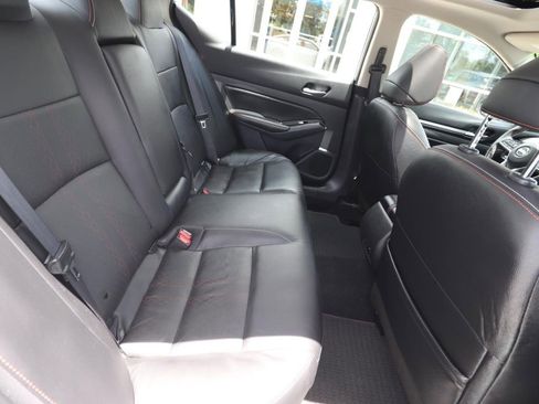 Used 2024 Nissan Altima 2.5 SR w/ SR Premium Package FWD image 22