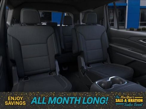 New 2025 Chevrolet Traverse LT w/ LPO, Floor Liner Package image 17