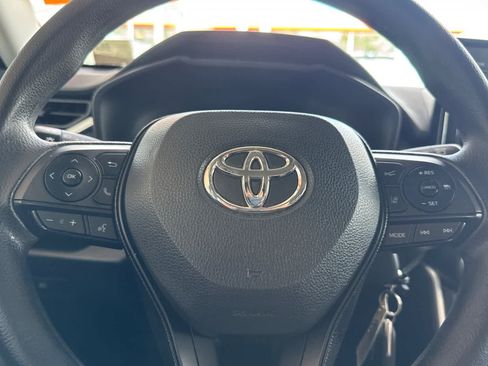 Certified 2021 Toyota RAV4 LE AWD/4WD image 23