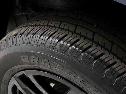 Used 2022 Chevrolet Silverado 1500 Custom image 19