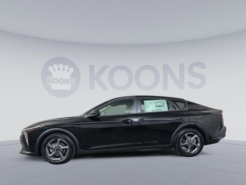 New 2026 Kia K4 LXS FWD image 2