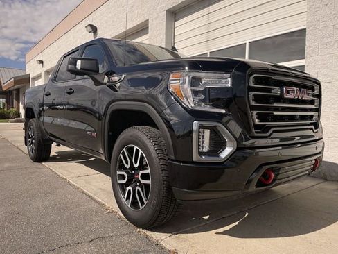 Used 2020 GMC Sierra 1500 AT4 w/ Technology Package AWD/4WD image 10