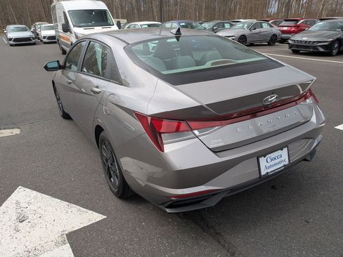 Certified 2023 Hyundai Elantra SEL FWD image 7