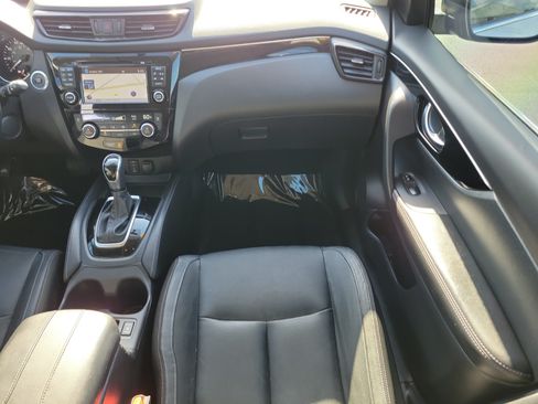 Used 2017 Nissan Rogue Sport SL FWD image 15