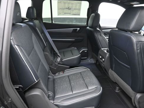 New 2026 Buick Enclave Sport Touring image 18