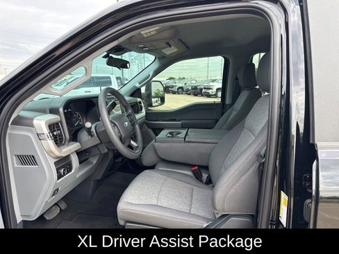 Used 2025 Ford F250 XL w/ STX Appearance Package AWD/4WD image 7