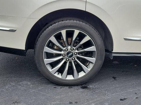 Used 2018 Lincoln Navigator Select w/ Cargo Package RWD image 7