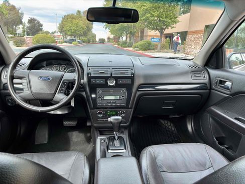 Used 2009 Ford Fusion SEL FWD image 16