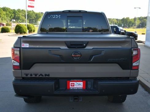 Used 2021 Nissan Titan PRO-4X w/ Pro-4x Convenience Package AWD/4WD image 4